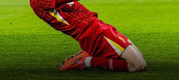 利物浦不断突破！，西亚卡姆连续十场比赛得分超过比赛局势复杂全场沸腾不已(各国变法无有不牺牲者原话)