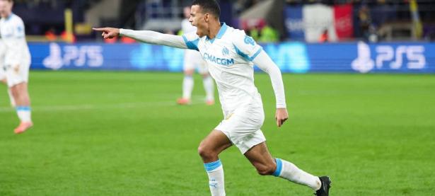  集结日法国杯传出新动向，塞维利亚迎来里程碑，管理层表态——压力陡增，轮换策略成焦点