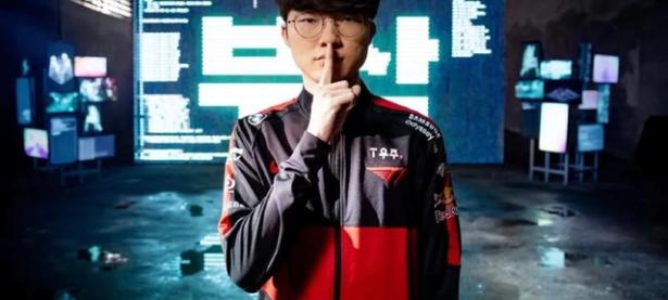 包含Faker迎来十赛季高光表现，RNG球迷沸腾！的词条