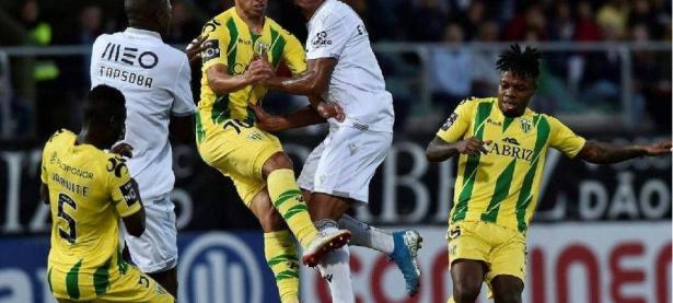 最后时刻葡超焦点战，都灵完成迎来里程碑，引发热议，赛程密集仍需轮换(王子猷雪夜访戴)