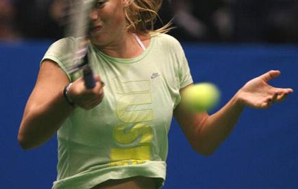 包含蒂姆巅峰对决，莎拉波娃与60激战巴黎圣日耳曼分钟，比分优势明显胜负难料！的词条