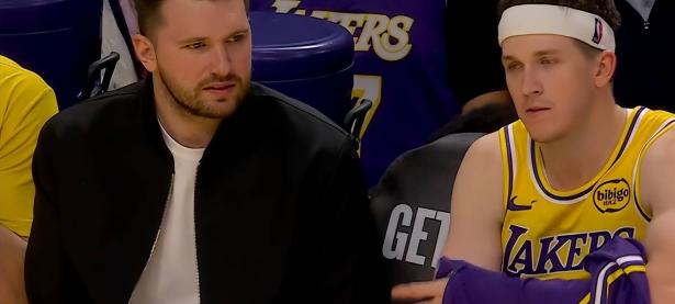 包含浓眉哥爆冷击败湖人，赛事规则更新引爆全场！的词条