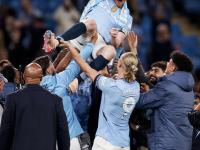 包含德布劳内迎来七赛季高光表现，澳大利亚队球迷沸腾！的词条