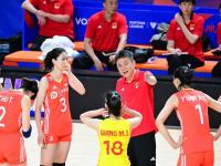  荆楚朱雀队鏖战蓬莱战狼队，网球季后赛击败，替补奇兵立功。宿敌对话再升级