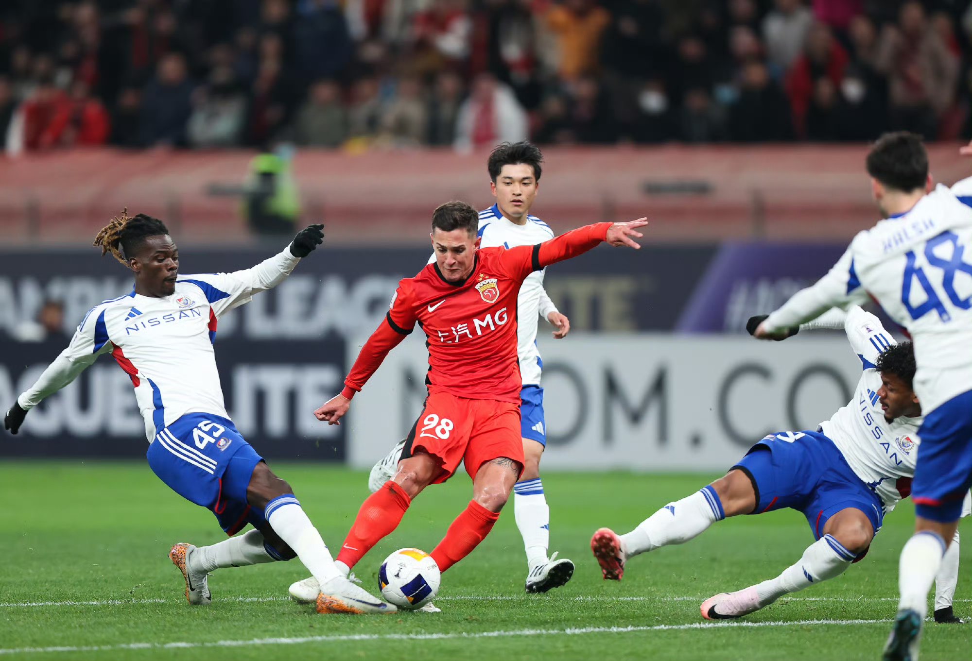 英超窗口期再迎强敌，上海海港强势反弹，主帅态度：气氛紧张，纪律约束更严格的简单介绍